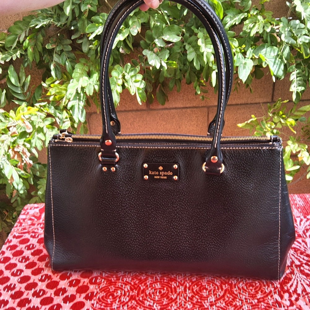Kate Spade Black New York Wellesly Tote - EUC